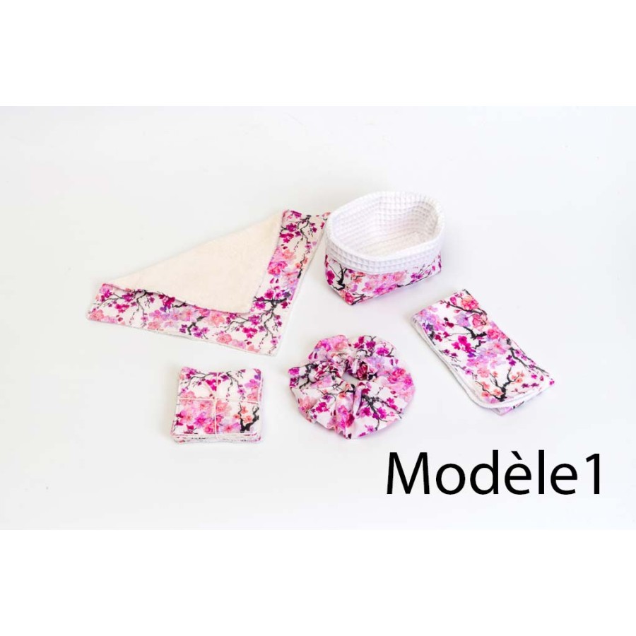 panière de démaquillage zéro déchet avec lingettes démaquillantes, bandeau de soin mini serviette visage, chouchou