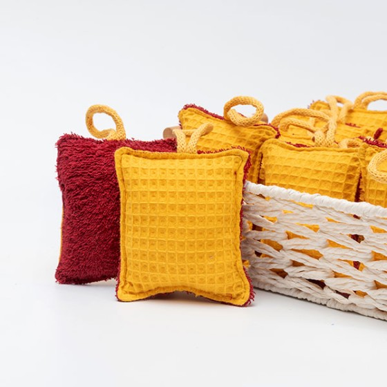 Éponge réutilisable jaune et rouge avec boucle, zéro déchet